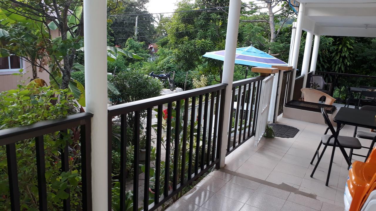 Posada Miss Portia South West Bay Exterior foto